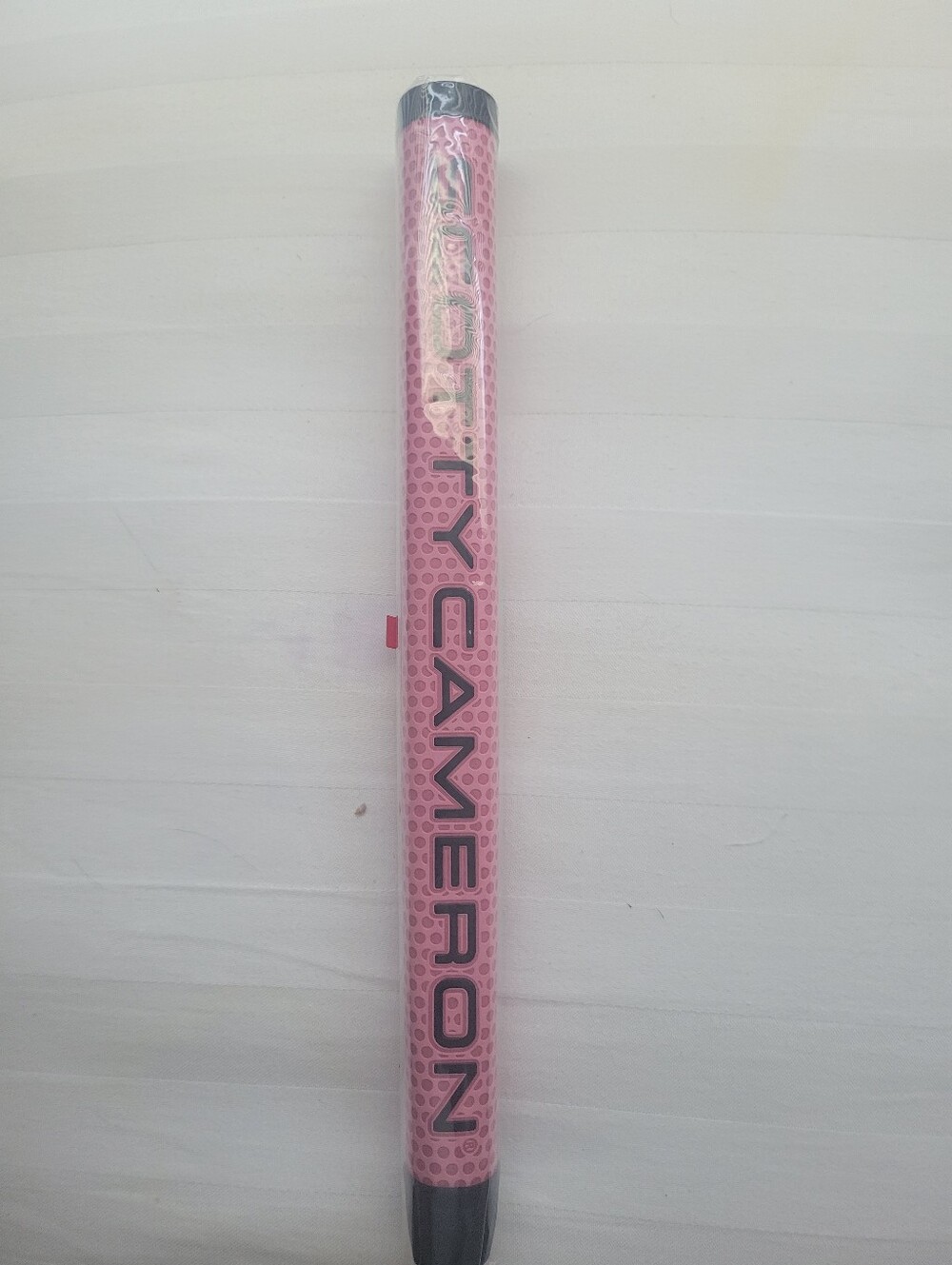Scotty Cameron Matador Midsize Pink/Black Putter Grip